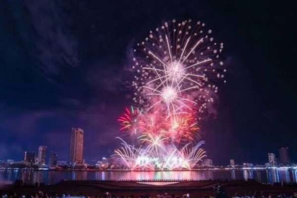 New Year’s Eve in Halong Bay: A Unique Way to Welcome 2027 with Lamour Cruises